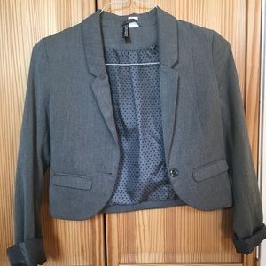 Grey blazer cropped fit in H&M size 2